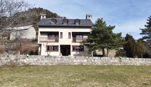 Four-Bedroom Holiday Home