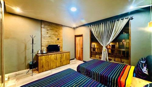 Deluxe Double or Twin Room with Balcony