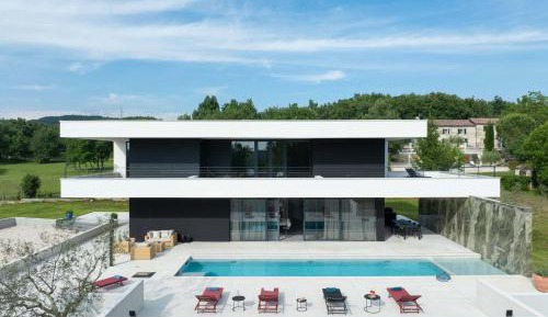 Deluxe Villa