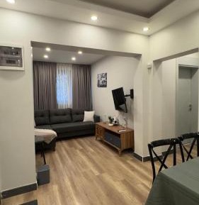 Two-Bedroom Deluxe Apartment
