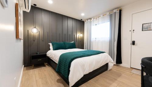 Queen Room