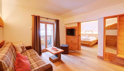 Junior Suite with Balcony