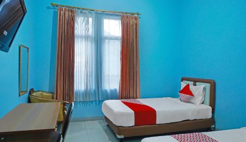 Economy Twin Room