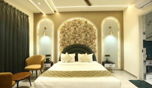 King Room with Balcony