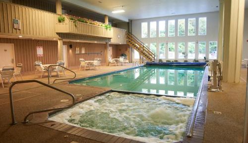 Accessible Poolside Suite with Two Queen Beds