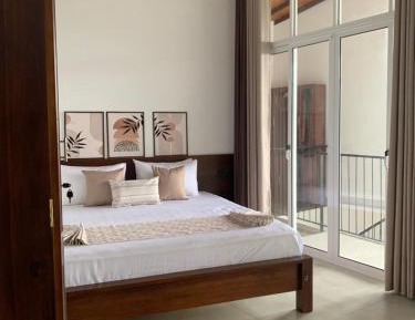 King Room with Mountain View