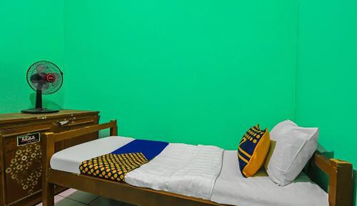 Small Single Room
