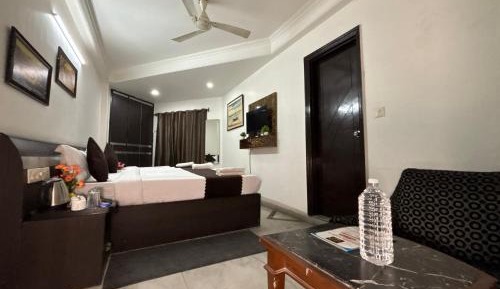 Triple Room with City View