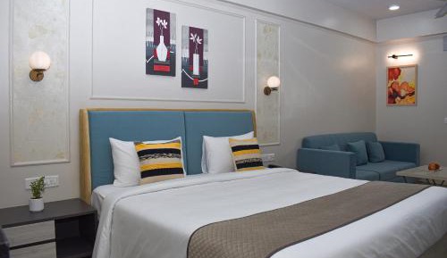 Deluxe King Room