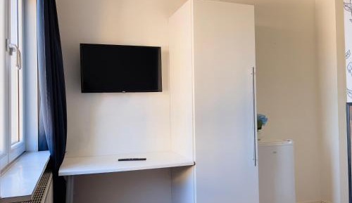 Single Room with Private Bathroom
