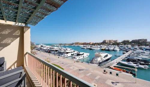 Three-Bedroom Apartment - High Floor