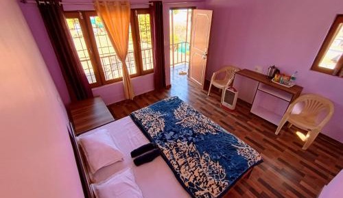 Double Room with Private Bathroom
