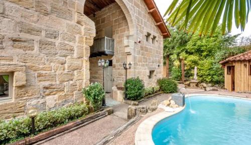 Four-Bedroom Holiday Home