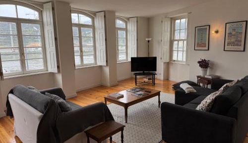 Studio Apartment with Sea View