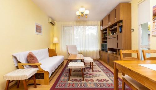 One-Bedroom Apartment with Balcony