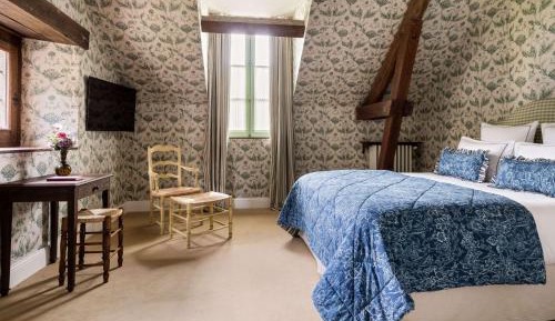 "Cottage Room (Farm)"