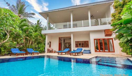 Villa with Sea View