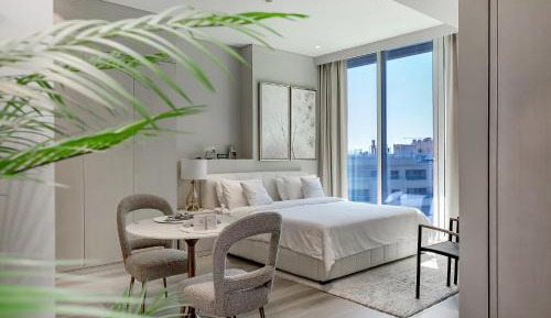 Studio Apartment with Harbor View
