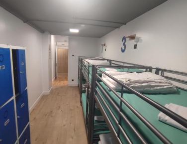 Bed in 6-Bed Female Dormitory Room with Private Bathroom