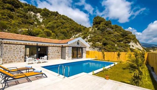 Standard Villa