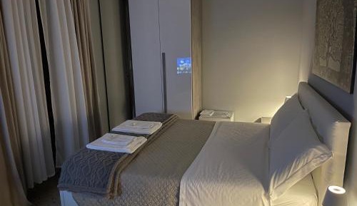 Large Double or Twin Room