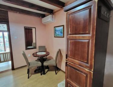 Apartment - Split Level