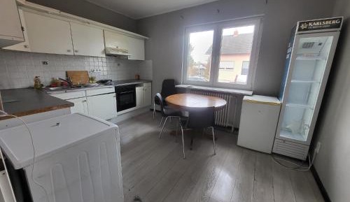 Single Room with Shared Bathroom