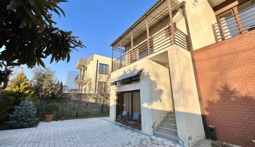 Villa with Garden View