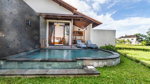 Villa with Private Pool