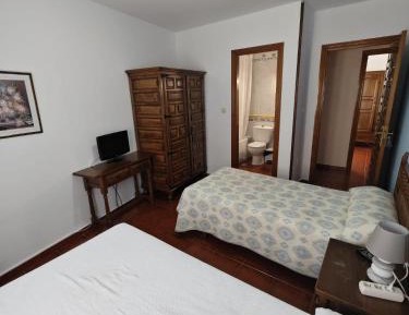 Twin Room with Private Bathroom