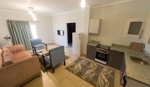Two-Bedroom Deluxe Apartment with Balcony