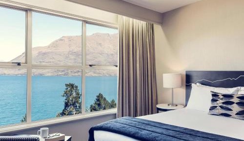 Superior Lake View Room with King Bed