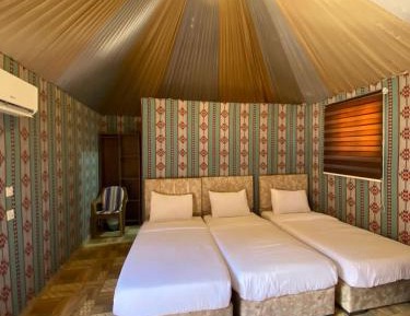 Triple Room with Mountain View