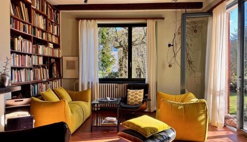 Apartment with Garden View