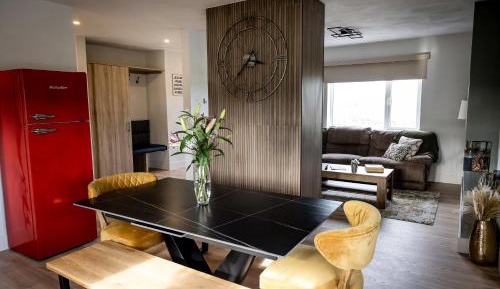Three-Bedroom Holiday Home 