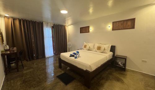 Queen Room