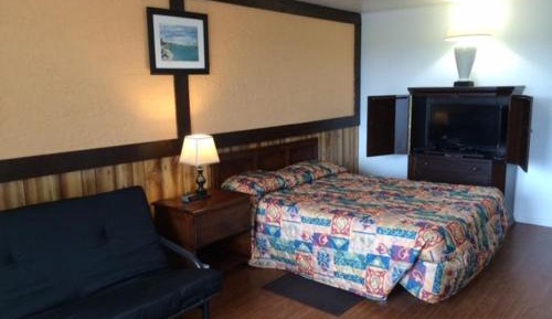 Standard Queen Room
