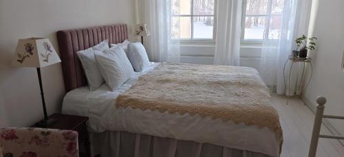 Triple Room with Shared Bathroom