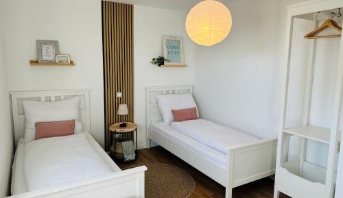 Two-Bedroom Deluxe Apartment with Balcony