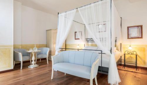 Deluxe with Jacuzzi and Garden View - Annex