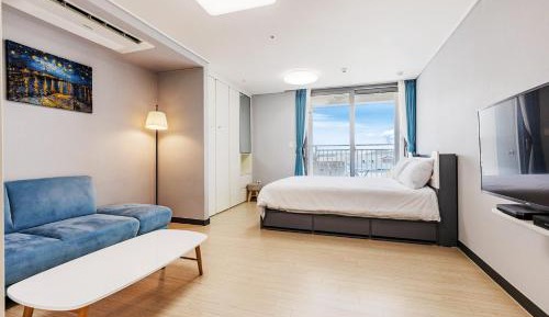 Double Room with Sea View 2