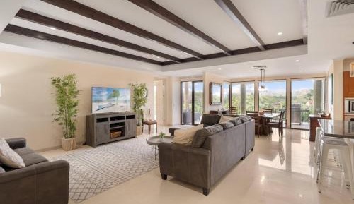 Three-Bedroom Deluxe Apartment