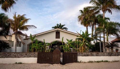 Villa - Beach Front