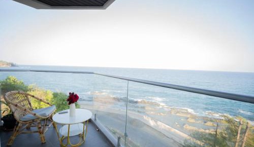 Studio with Sea View