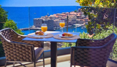 Apartment with View and Balcony