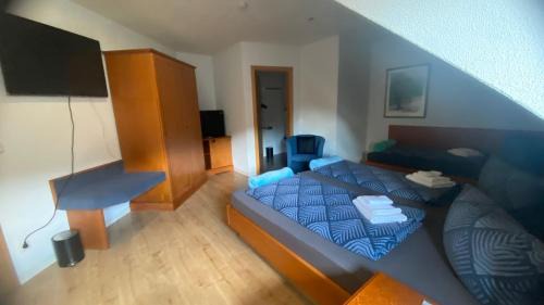 Triple Room with Bathroom