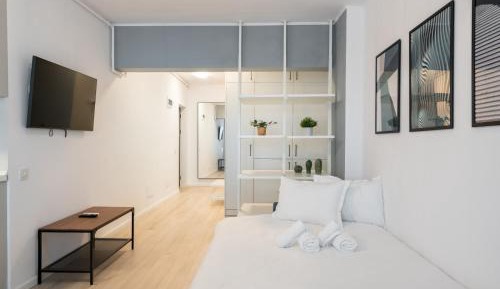 Studio Apartment with Balcony
