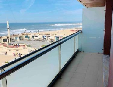 Three-Bedroom Apartment with Ocean View
