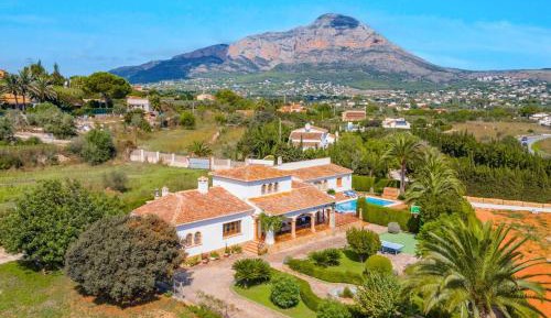 Five-Bedroom Villa