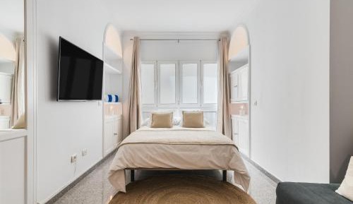 Studio Apartment